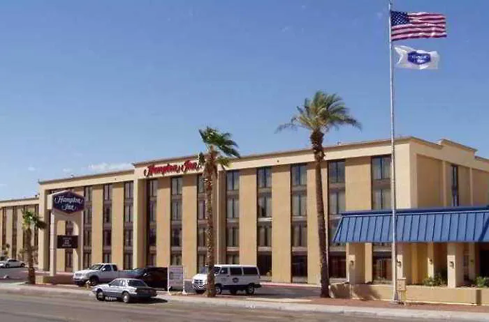 Hampton Havasu 3*