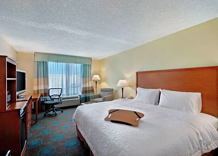 Hotel Hampton Havasu 3*