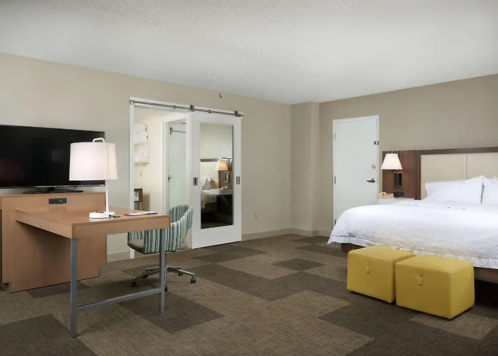 Hampton Havasu Hotel 3*