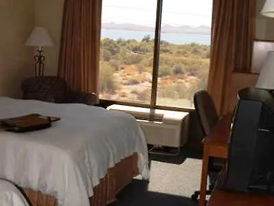 Hotel Hampton Havasu 3*