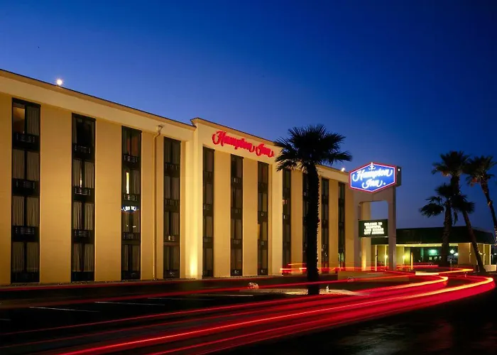 Hampton Havasu Hotel