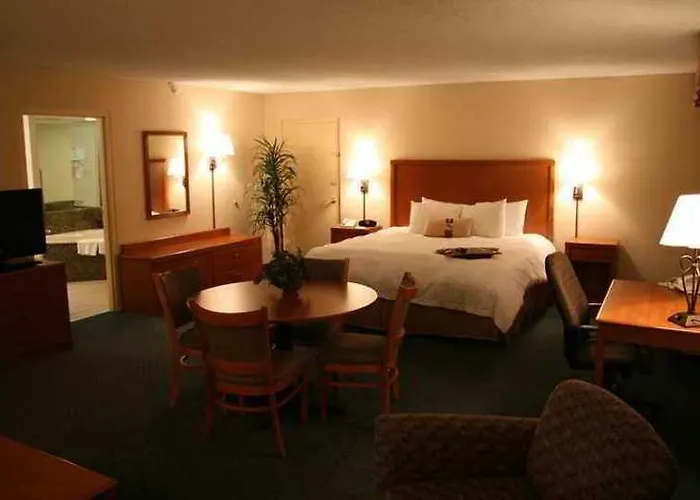 Hampton Havasu Hotel 3*